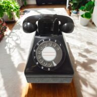 懐かしの黒電話缶❗️チョコレート入り　限定1点