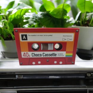 懐かしのチョコカセット・赤❗️限定1点